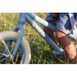 Bicicleta sin pedales azul retro
