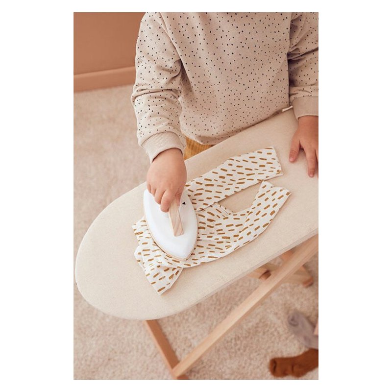 Taula de planxar amb planxa de kid's concept