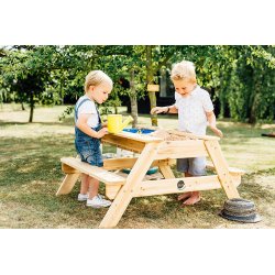 Mesa de picnic y arenero