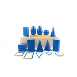 Sólidos geométricos montessori