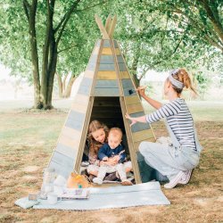 Gran tipi de madera para exterior.  Para niños. Plumplay J2819 Plum 2