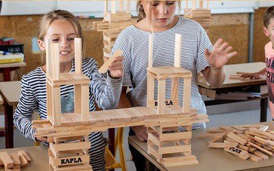 Jenga gigante. Juego de madera familiar (tamaño niños. Se apila hasta más  de 3 pies. Para 6 años o más)